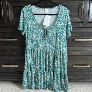 NWT | Women’s Boutique Green/Blue Floral Dress | Leela & Lavender | Large